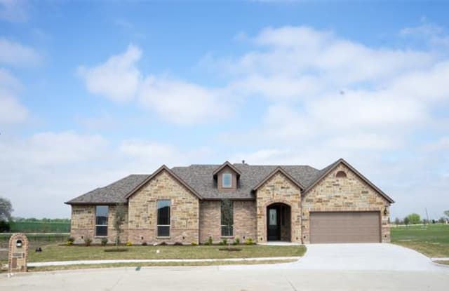 914 Saint Matthew Circle - 914 Saint Matthew Circle, Royse City, TX 75189