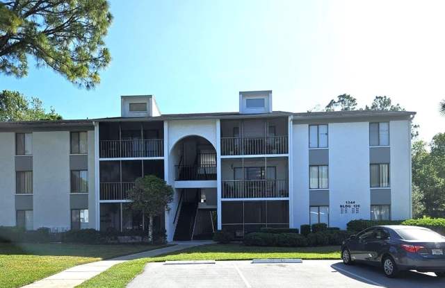 1344 PINE RIDGE CIRCLE E photos photos