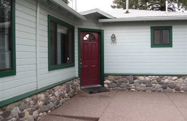 119 South Paseo Del Flag Gallery 2