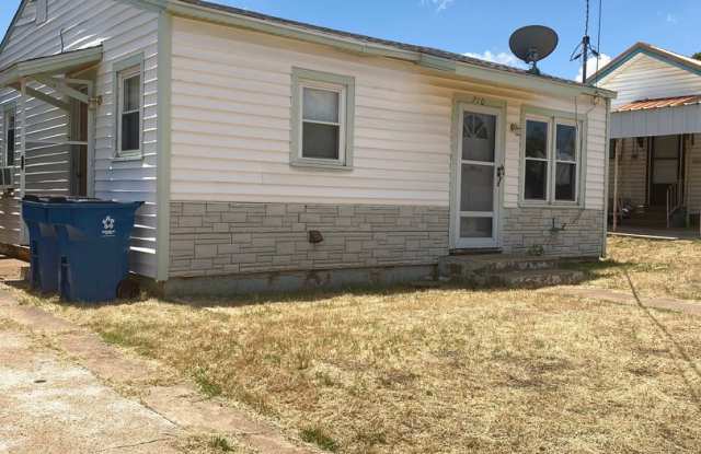 2 bedroom 1 bath home in Sweetwater near Southeast Elementary School photos photos
