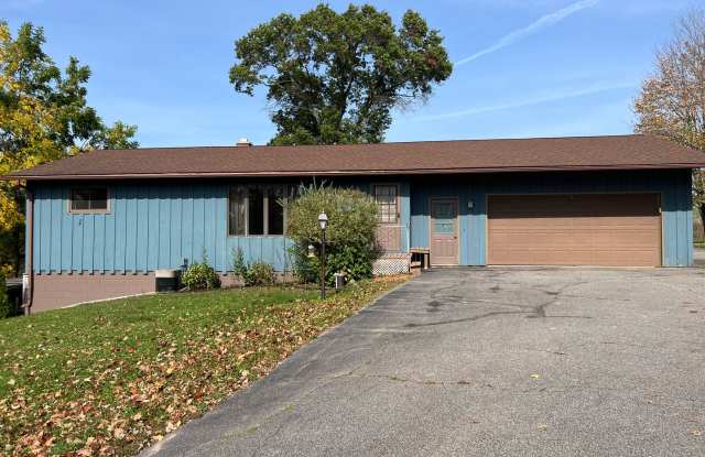 2 Bedroom 1.5 Bath Single Family Home Available! photos photos