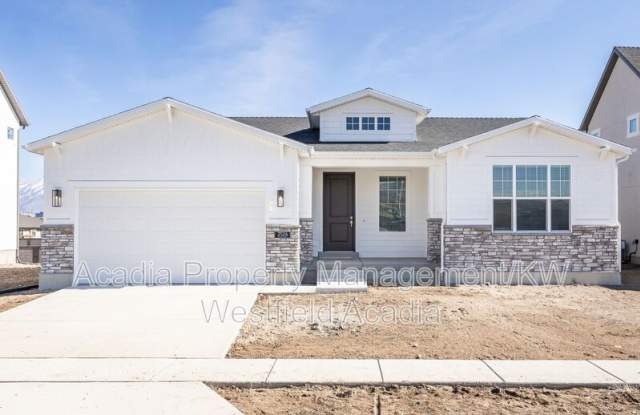 2526 N 3670 W Gallery 1