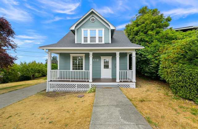 Large Single Family home with Bonus Room! photos photos