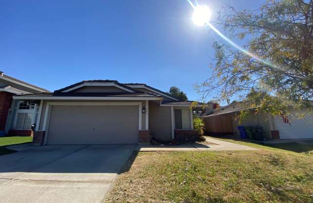 3 Bedroom, 2 Bath Home In a Great Neighborhood Gallery 1