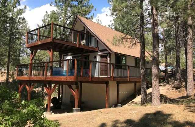 Serene Lakeview Cabin photos photos