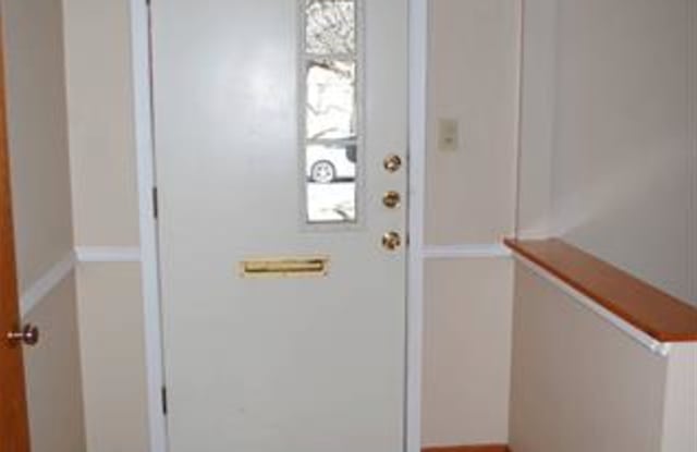 1004 Woodland Drive Gallery 2
