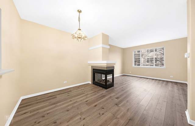 Three Bedroom Two Story Townhome Gallery 4