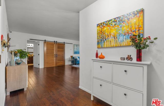 8701 Delgany Ave Gallery 2
