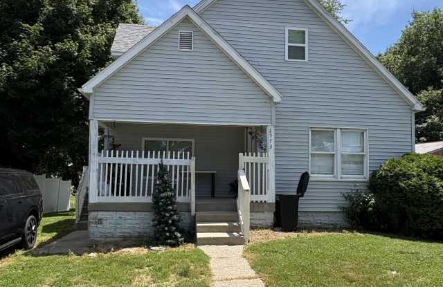 2573 Birk Drive - B Gallery 1