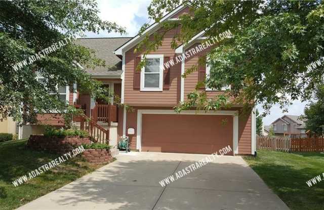 Gorgeous Olathe Home in South Hampton Subdivision-Coming SOON!! photos photos