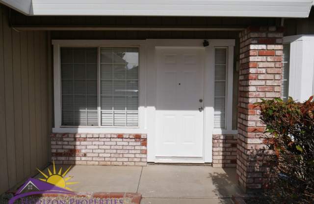 8425 De Rosa Ct Gallery 4