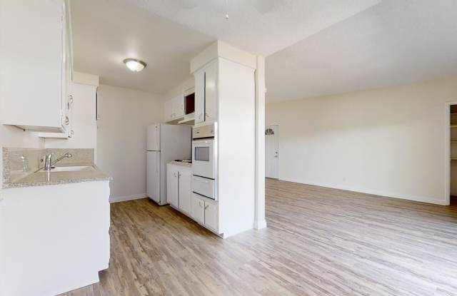501 Avenue G - 9 Gallery 2