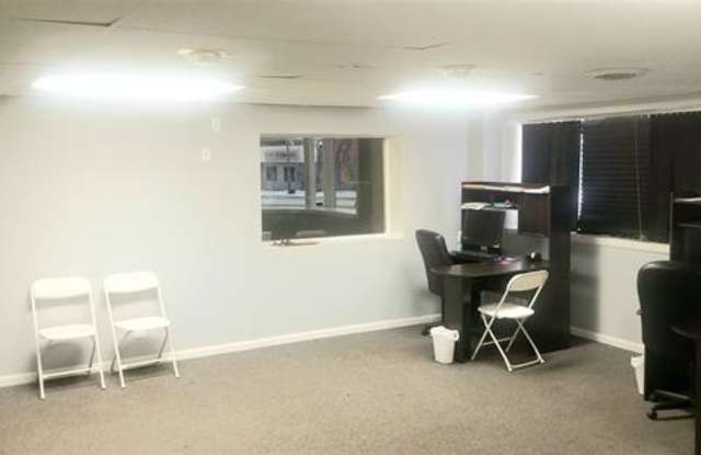 2406 Corunna Road Gallery 4