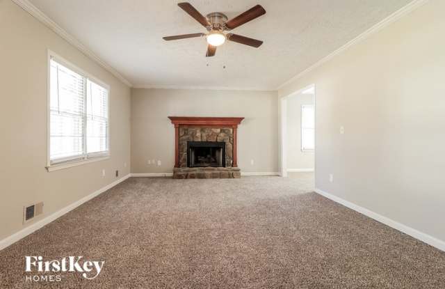 560 Presidential Drive Gallery 2