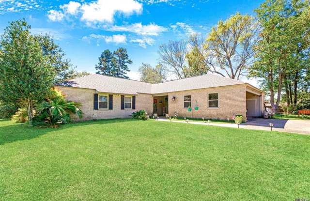 Beautiful 3BR/2BA Home with Sunroom, Formal Dining & Large Backyard photos photos
