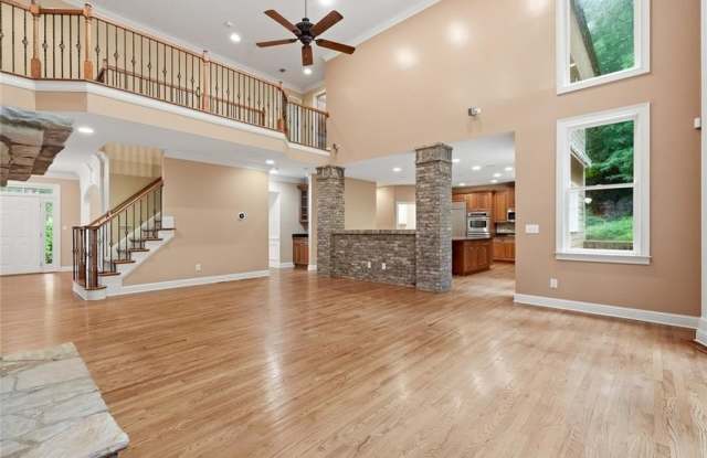 2060 Fife Ridge Court Gallery 4