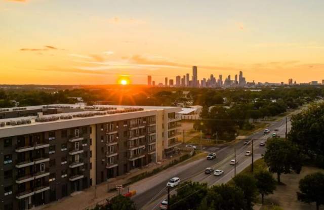 5118 E 7th St photos photos 5118 E 7th St photos photos