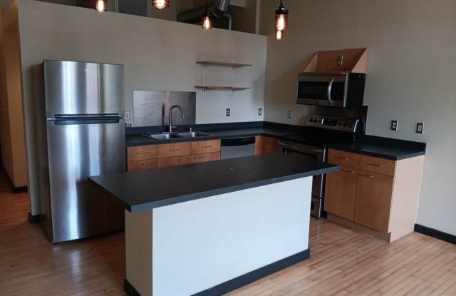 1-bedroom, 1-bathroom home located in the vibrant city of Albuquerque photos photos