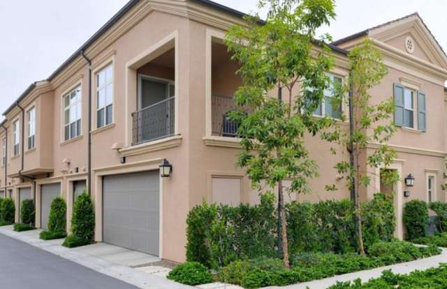 Gorgeous home in Irvine's most desirable Village of Stonegate photos photos