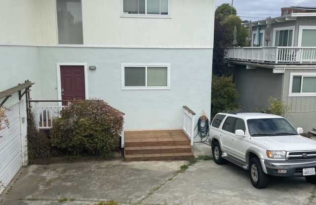 221 Blackpoint Lane Gallery 2