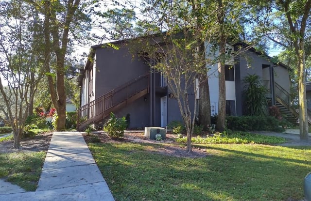 190 RIVERBEND DRIVE - 190 Riverbend Drive, Altamonte Springs, FL 32714