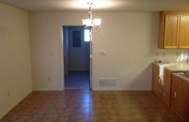 1427 Tully Road Gallery 3