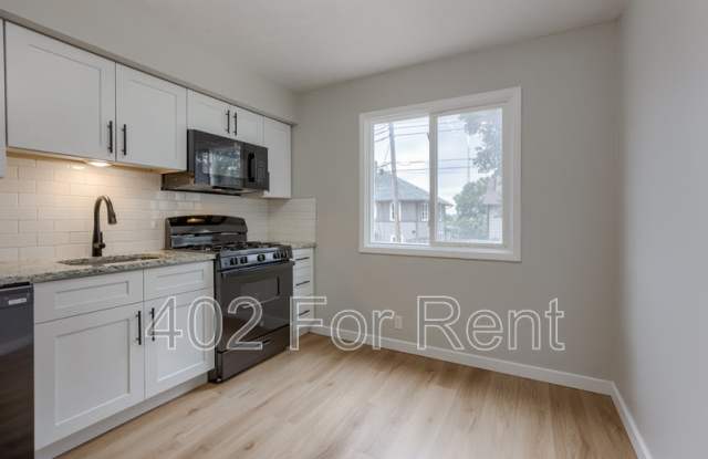 4715 Davenport Street - 8 Gallery 2