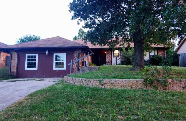 Charming 5 Bedroom Home- Your Path to Homeownership Starts Here! photos photos