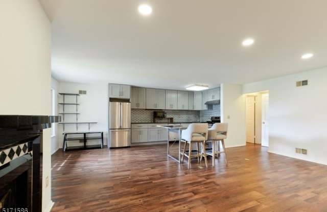 13 Perkins Dr Gallery 2