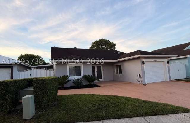 15326 SW 58th Ter Gallery 1