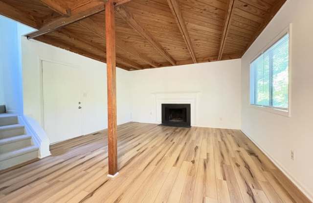 216 Greene Street Gallery 2