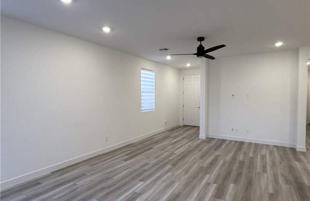 4212 Zilker Park Avenue Gallery 2