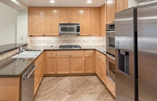 Beautiful 2bd 2 ba in Playa Vista Gallery 3
