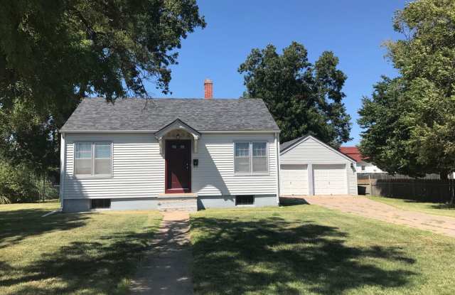 2 Bedroom, 1 Bathroom House w/Unfinished Basement and Double Garage photos photos