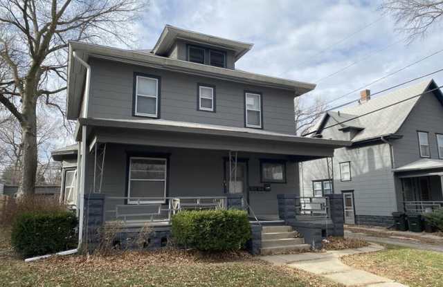 1727 S 13th St - 1727 South 13th Street, Lincoln, NE 68502