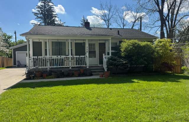 Fully Updated 3 Bedroom - 1 bathroom home - $3,000 photos photos