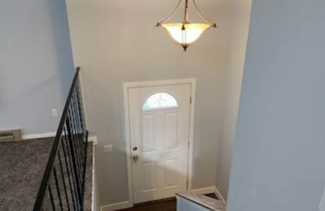 2715 N. Whipple Ct Gallery 3