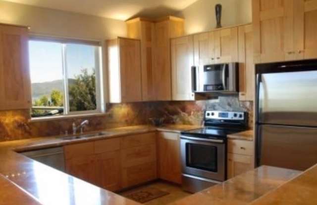 Luxury Home with 180 Degrees Lake Views photos photos