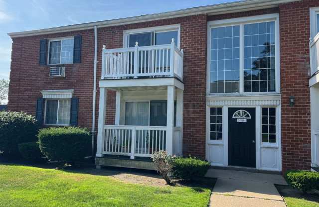 2440 Parmenter Boulevard - 2440 Parmenter Boulevard, Royal Oak, MI 48073
