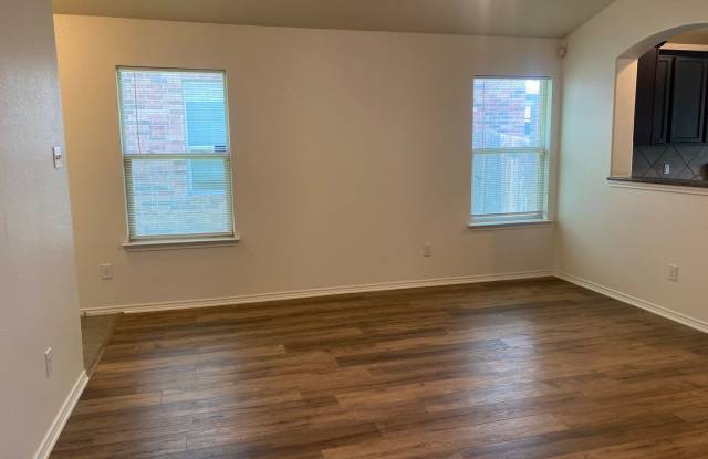 3 BEDROOM, ACADEMY ISD Gallery 3