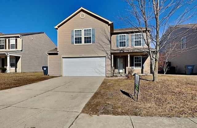 2960 Sentiment Lane - 2960 Sentiment Lane, Greenwood, IN 46143
