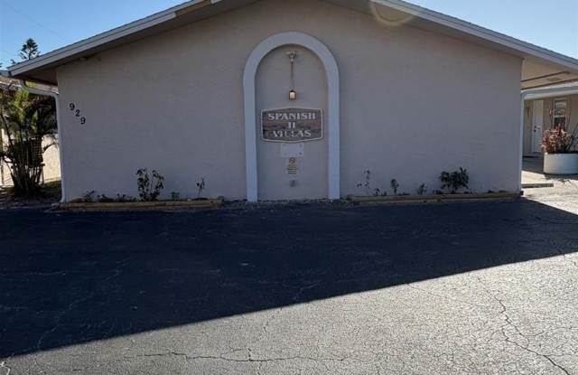 929 GULF BOULEVARD photos photos