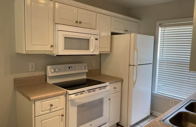 143 Portofino Lane SW Gallery 4