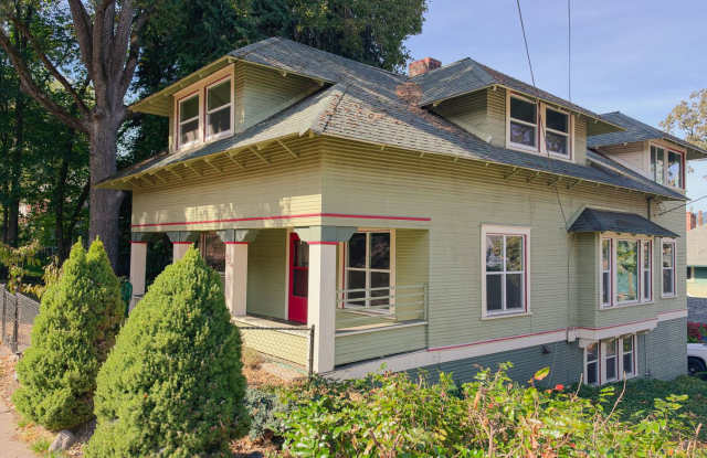 Charming Rental with Gorge & River Views! Gallery 1