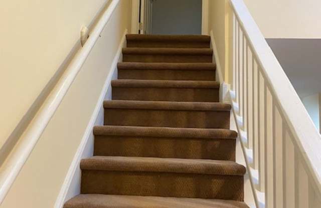 Colonial Circle photos photos