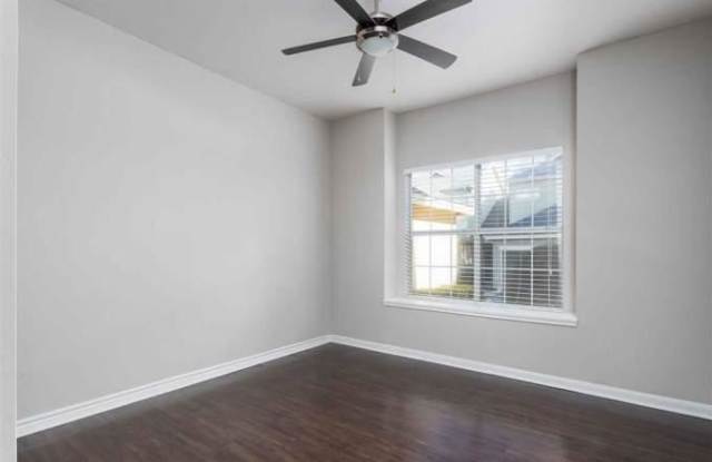 1979 Larkspur Dr Gallery 3