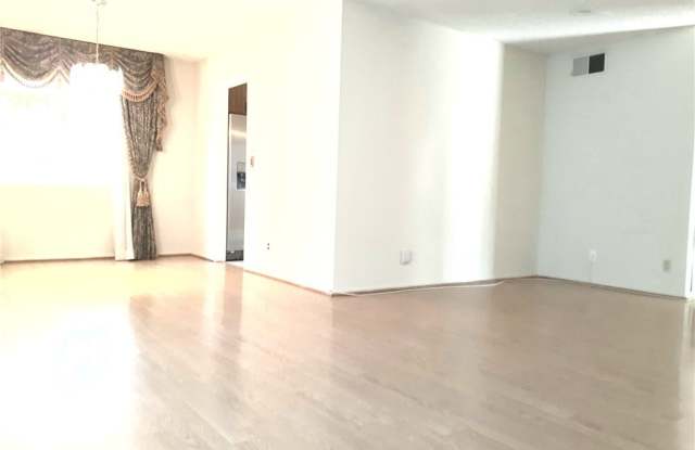19638 Sequoia Avenue Gallery 4