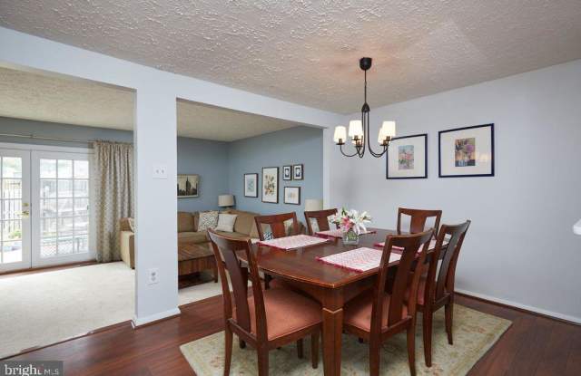 7705 FAWN COURT Gallery 4
