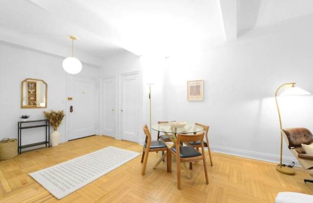 128 CENTRAL PARK SOUTH Gallery 2
