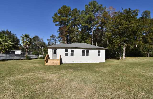 2372 Lake Hall Road Gallery 1